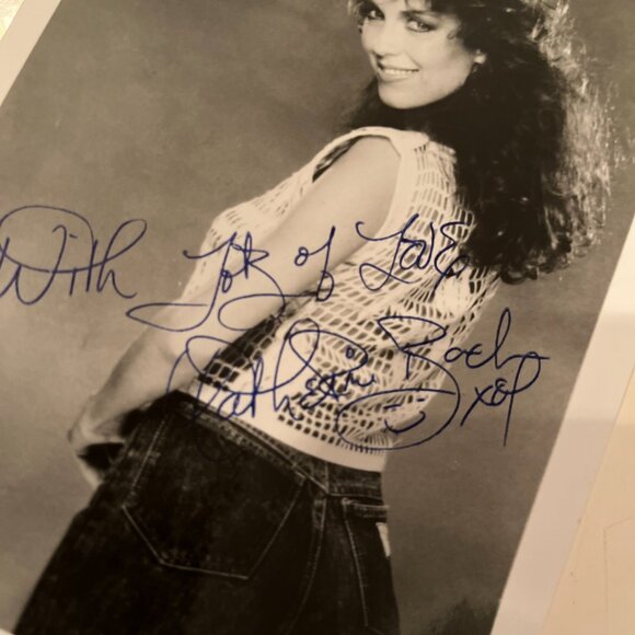 Catherine Bach Black And White 5x7 Picture (From Fan Club) - Picture 3 of 4
